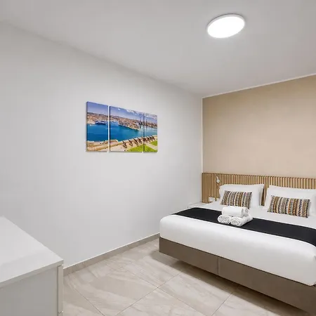 Apartment Modern Luxury 3br In Swieqi - Spacious & Stylish